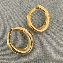  Heather Hoop Studs