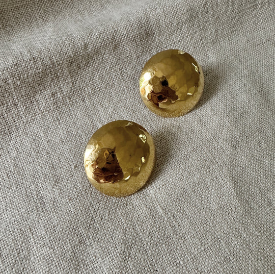 Alicia Studs