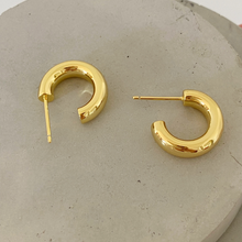  Evie Hoops