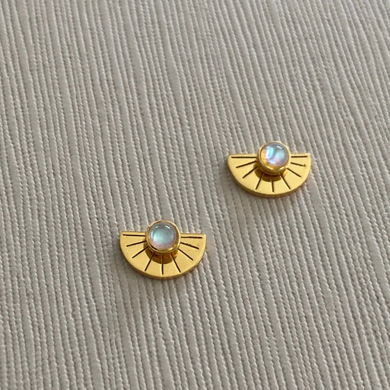 Gracie Studs + Sola Plates
